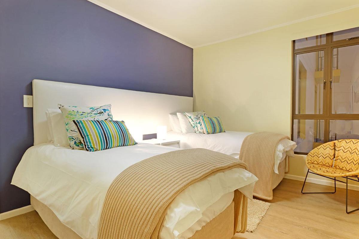 Capri 101 By Hostagents Apartment Cape Town Luaran gambar
