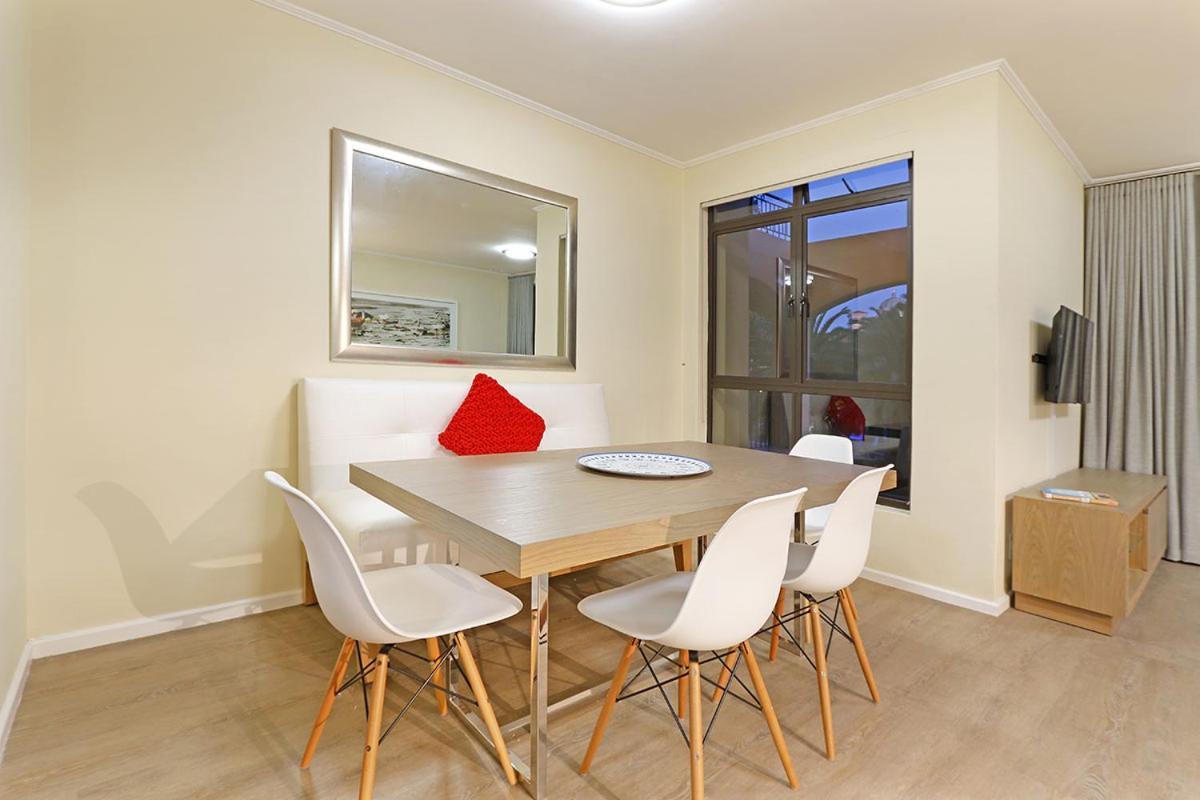 Capri 101 By Hostagents Apartment Cape Town Luaran gambar