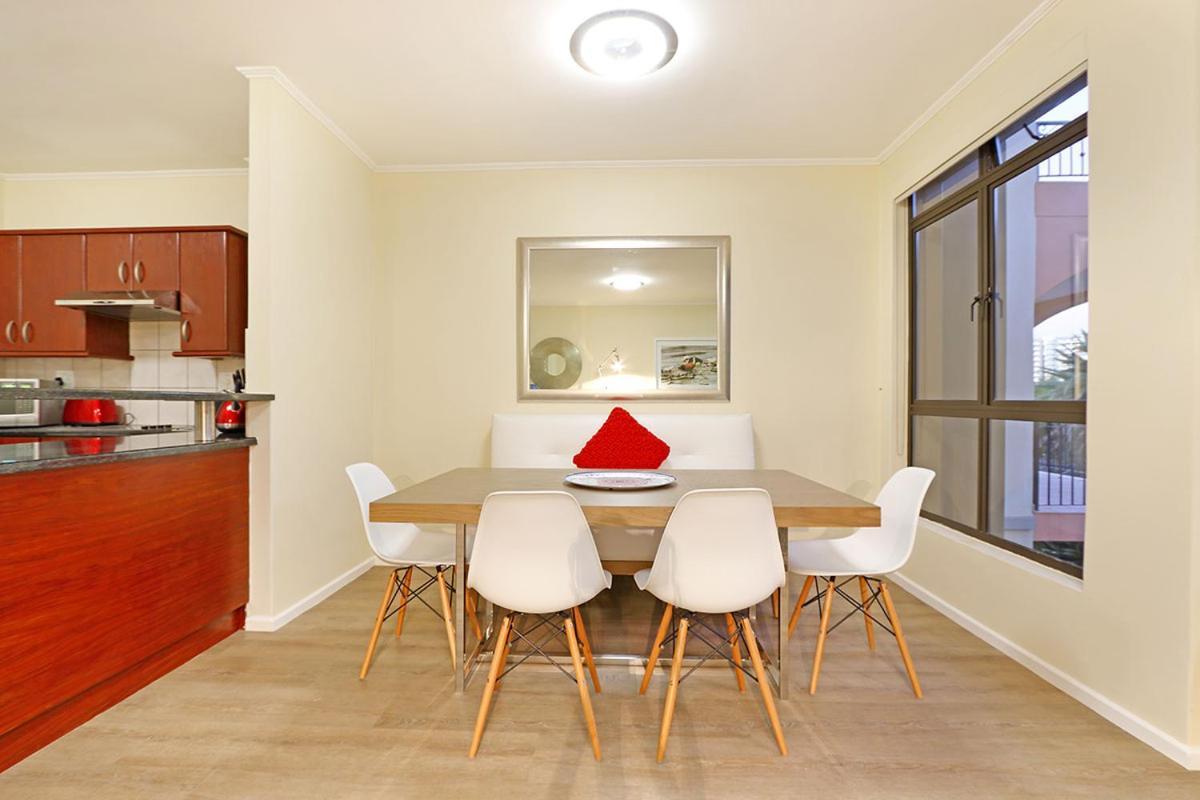 Capri 101 By Hostagents Apartment Cape Town Luaran gambar